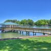 Отель Water, Water Everywhere by Avantstay Pool + Dock, фото 39