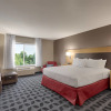 Отель TownePlace Suites Charleston Mt. Pleasant, фото 2