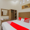 Отель OYO 90327 Hotel Faradisa, фото 2