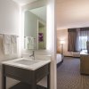 Отель La Quinta Inn & Suites by Wyndham Myrtle Beach - N Kings Hwy, фото 28