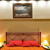 Отель Warm And Central 1 Double Bed Flat, фото 4