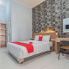 Отель RedDoorz near Alun-Alun Garut, фото 1