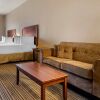 Отель Quality Inn & Suites, фото 43