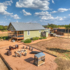 Отель Vaughan W/hot Tub and Grill, фото 21