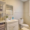 Отель Indianapolis Home ~ 1 Mi to Fountain Square, фото 10