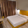 Отель OYO 90406 Mirani Hotel, фото 15