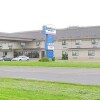 Отель Howard Johnson Express Inn Windsor в Виндзоре