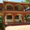 Отель Bridgeway Guesthouse в Джиндже