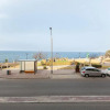 Отель Spacious Seafront APT with Living, Sofa, WIFI & AC by 360 Estates, фото 1
