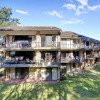 Отель Grevillia, Bay Parklands, Unit 49/2 Gowrie Avenue, фото 1