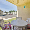 Отель Sunny Florida Condo: 4 Mi to Gulf Islands Seashore, фото 18