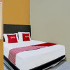 Отель OYO 91825 Ayu Lestari Homestay, фото 7