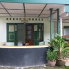 Отель Pamularsih Homestay, фото 1