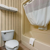 Отель Quality Inn Surfside Myrtle Beach, фото 23