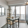 Отель Trendy 2BR Condo in King East Great View, фото 12