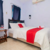 Отель RedDoorz near Pantai Boom, фото 4
