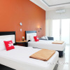 Отель Zen Rooms Anjani Galaxy Mall Syariah - Hostel, фото 2