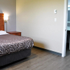 Отель Moonlight Inn and Suites, фото 16