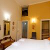 Отель Duomo 77 in Napoli with 2 bedrooms and 2 bathrooms, фото 14
