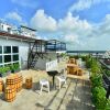 Отель Backpacker Bed & Breakfast в Янгоне