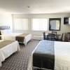Отель Burke Inn Motel & Suites, фото 17