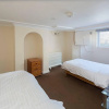 Отель Welcoming 3BR Flat With Parking in Gillingham, фото 5