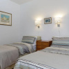 Отель Contemporary Lakeside Villa Enjoying Direct Lake Access, Wifi, BBQ, Near Restaurant and Shop, фото 4