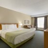 Отель Colonial Square Inn & Suites, фото 7