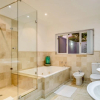 Отель Coral House in Camps Bay, фото 7