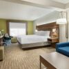 Отель Holiday Inn Express Hotel & Suites Bentonville, фото 4
