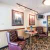 Отель Rodeway Inn & Suites - Charles Town, WV, фото 12