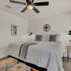 Отель Luxury Casita 5min From Main St With Hot Tub, фото 2