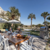 Отель Sandpiper by Avantstay Gorgeous Beachside Home w/ Spacious Yard & Chic Design, фото 4