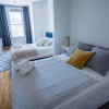 Отель Stunning 2 Bedroom Apt! 3mins Walk From CDN Metro, фото 7