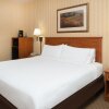 Отель Holiday Inn Express & Suites Interstate 90, an IHG Hotel, фото 3