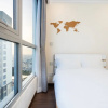 Отель Luxury Landmark - Linh's Apartment, фото 11