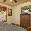 Отель Splash Mansion - Four Bedroom Chalet, фото 2