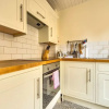 Отель JOIVY Amazing Location! - Lovely Rose St Apt in New Town, фото 16