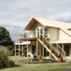 Отель Logans Beach House and Apartments, фото 14