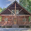 Отель 'sky Harbor' Sevierville Cabin w/ Hot Tub & Deck!, фото 1