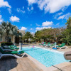 Отель Koyari Modern Condos 1, фото 15