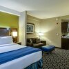 Отель Holiday Inn Express Hotel & Suites Charleston Arpt-Conv Ctr, an IHG Hotel, фото 7