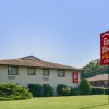 Отель Red Roof Inn PLUS+ & Suites Guilford, фото 13