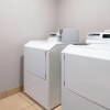 Отель Comfort Suites, фото 8