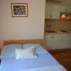 Отель Vila Jelena - Studio apartments for 2 to 3 persons in Sv Filip i Jakov, фото 6