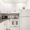 Отель Warm Cozy 2BR Apartment With Netflix, фото 1