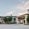 Отель SureStay Plus Hotel By Best Western San Antonio North 281 N, фото 1
