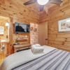 Отель Waterfront-log Cabin On The Broad River In Lake Lure 2 Bedroom Cabin by Sunscape Property Management, фото 2