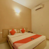 Отель OYO 4594 Apartment Krish Inn, фото 7