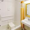 Отель La Quinta Inn & Suites By Wyndham Appleton College Avenue, фото 8